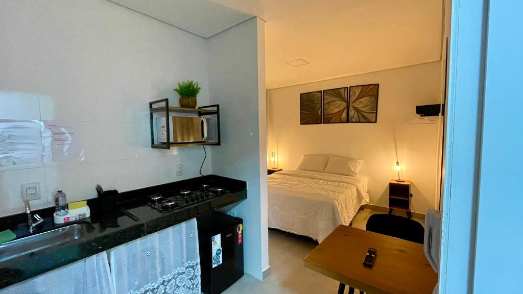 O bucătărie sau chicinetă la Hospedaria Central