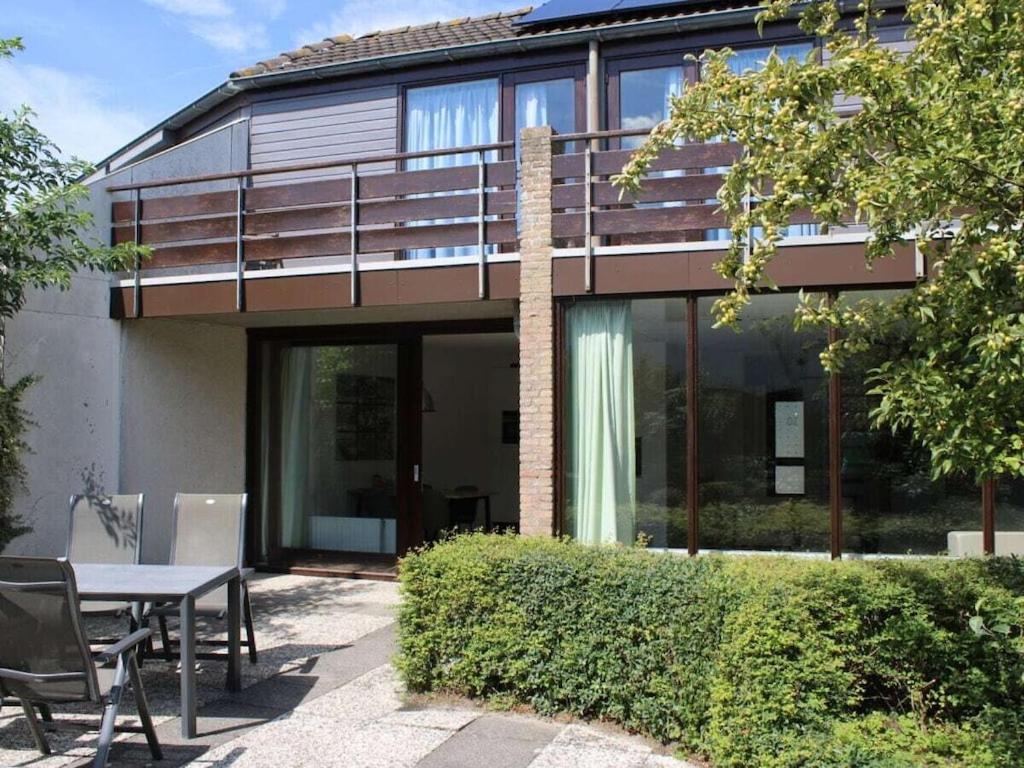 Το κτήριο όπου στεγάζεται  η παραθεριστική κατοικία