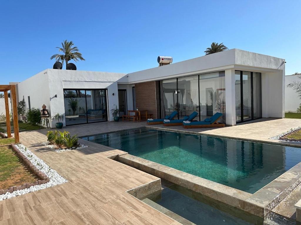 Πισίνα στο ή κοντά στο Dar Lilla