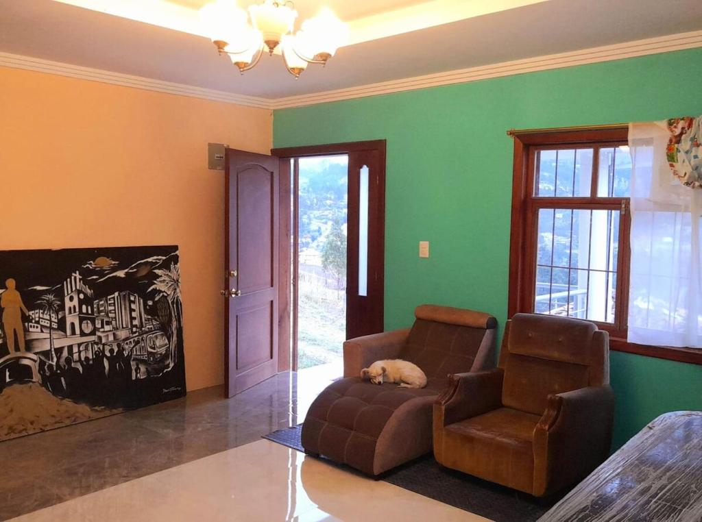 Χώρος καθιστικού στο Colinas de Ricaurte Lodge