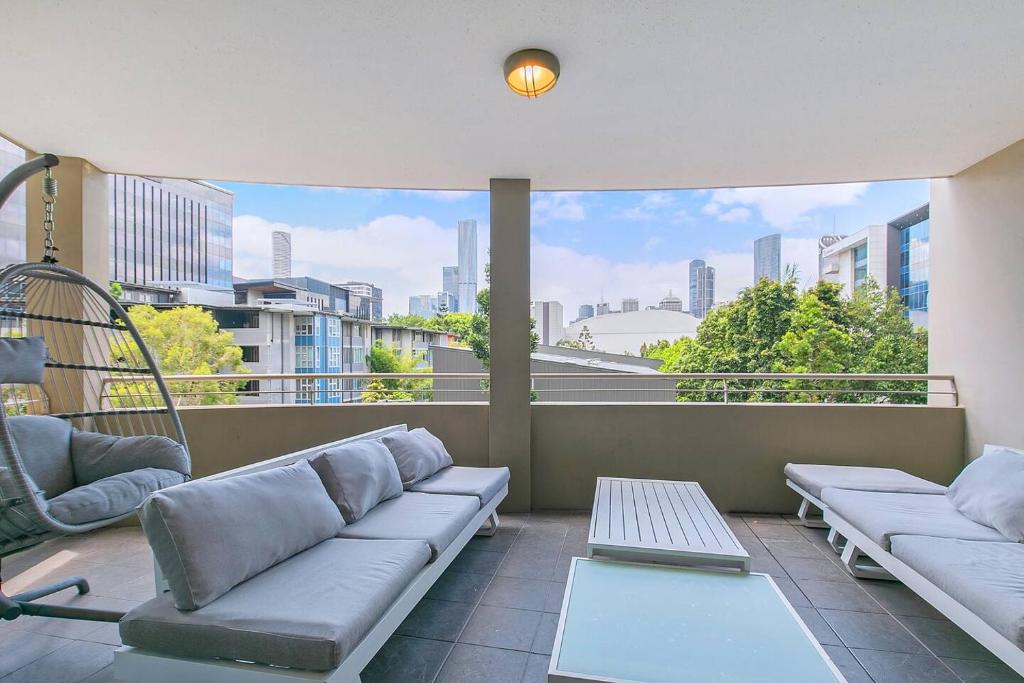 Saphira Edge - Art Deco Elegance in Brisbane's Heart