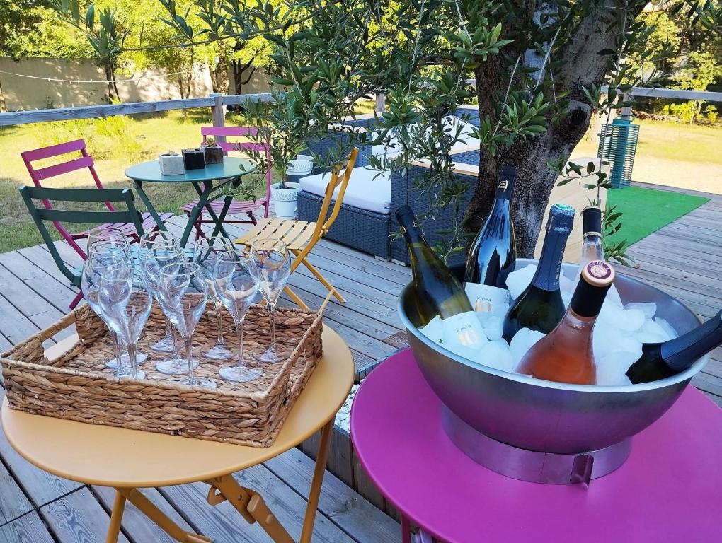 Le Mas Victoria - Chambres d'hôtes avec table d'hôtes-Parking privé ferme - 16