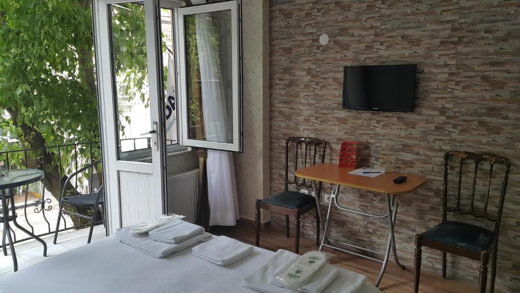 Buyukada Cinar Hotel - Deluxe Doppelzimmer Mit Balkon 1