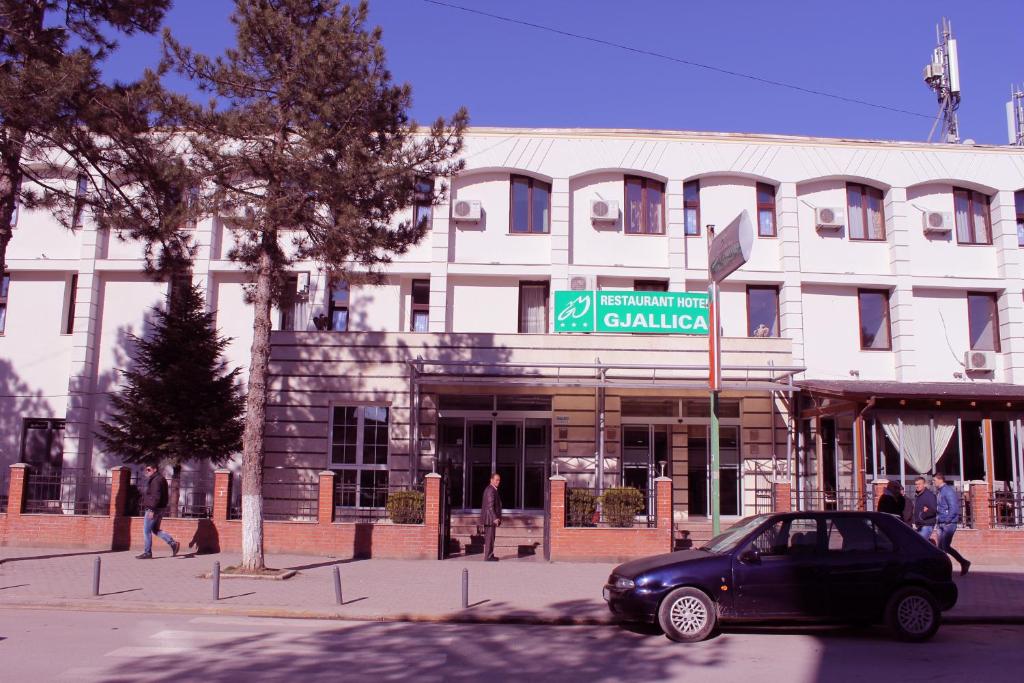 Galeriebild der Unterkunft Hotel Gjallica in Kukës