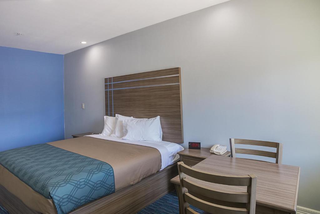 Home Place Inn Spring I-45 North and 1960 - King Suite - No Fumadores