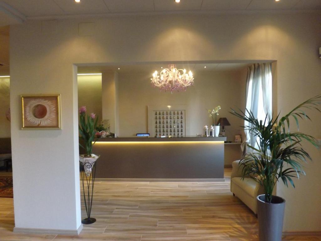 The lobby or reception area at Hotel Piccadilly