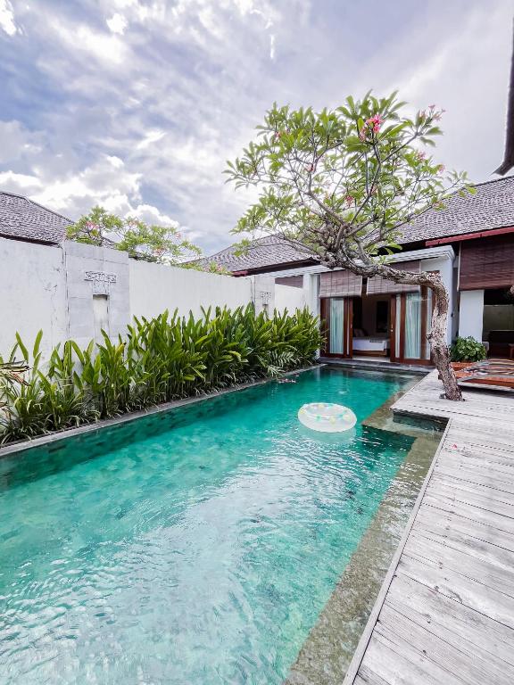 Pradha Villas Seminyak - 4