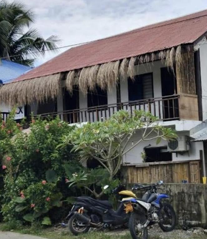 El edificio en el que está el apartahotel