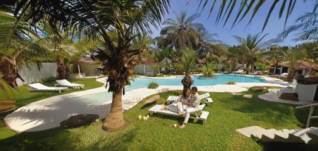 Sundlaugin á Oasis club eða í nágrenninu