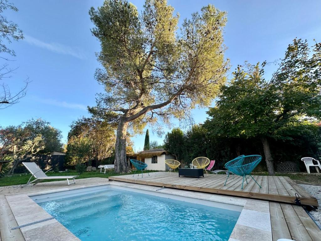 Πισίνα στο ή κοντά στο Villa Maguy - Piscine et jardin privée - Proche centre ville Aix en Provence - Parking - Boulodrome - Plancha