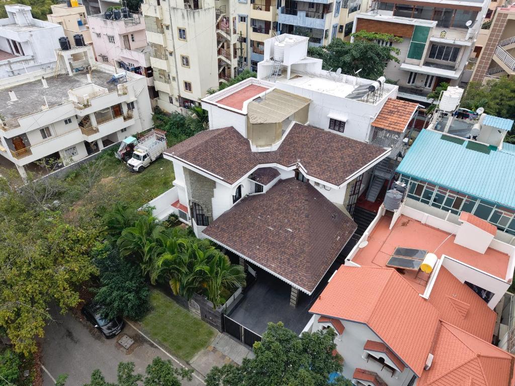 Budova, kde se vila nachází