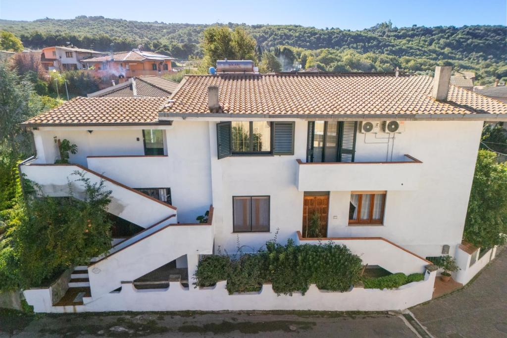 Το κτήριο όπου στεγάζεται  το διαμέρισμα