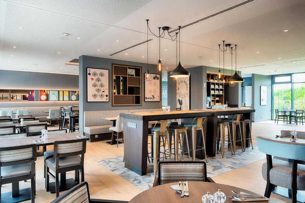 Premier Inn Berlin Airport - 9