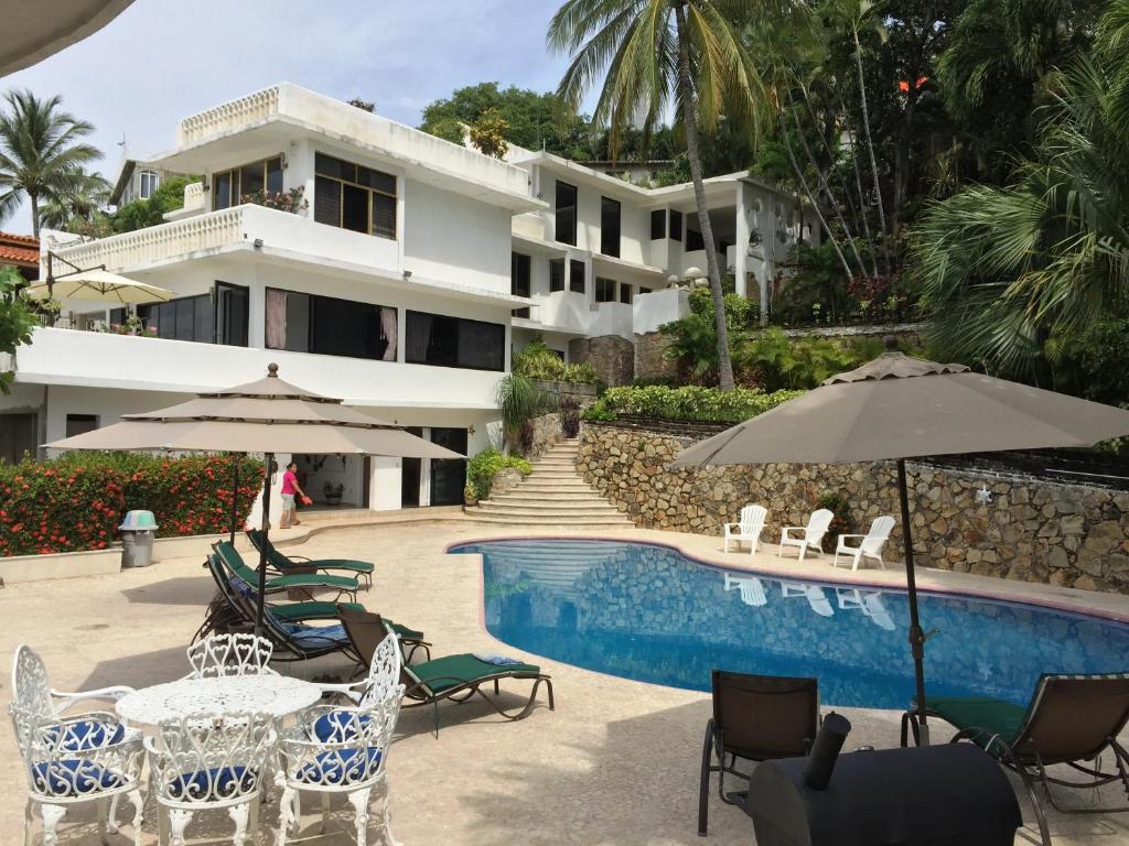 Galería fotográfica de Villa Guitarron gran terraza vista espectacular 6 huespedes piscina gigante en Acapulco