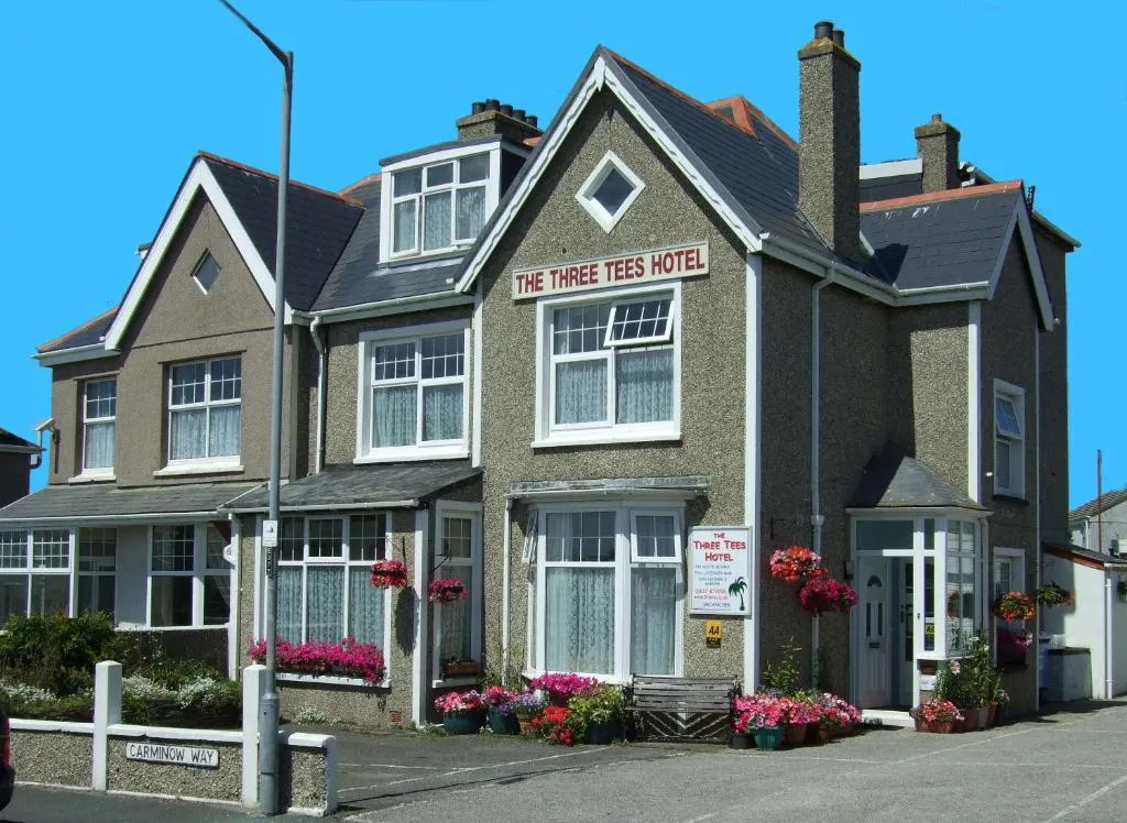 The Three Tees, Cubert, United Kingdom