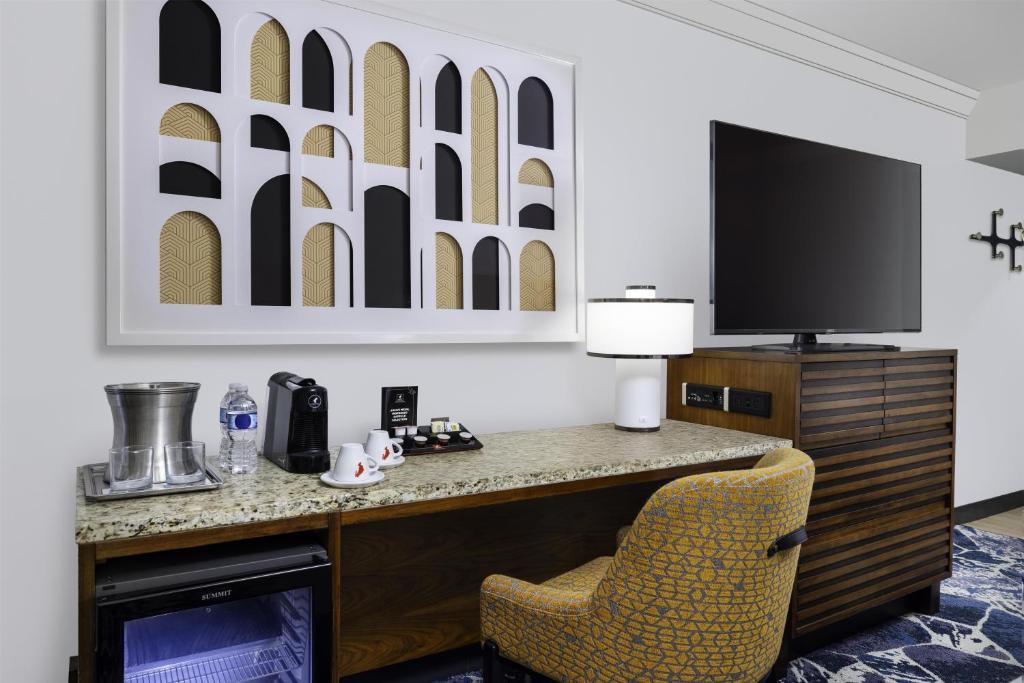 Hilton Palacio del Rio photo
