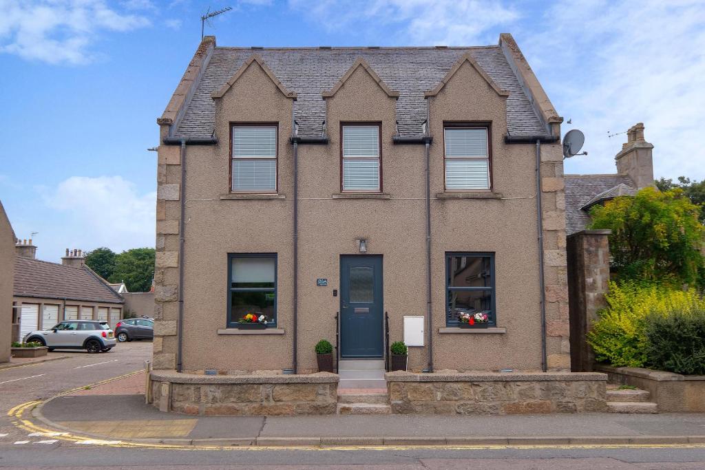 Το κτήριο όπου στεγάζεται  το διαμέρισμα