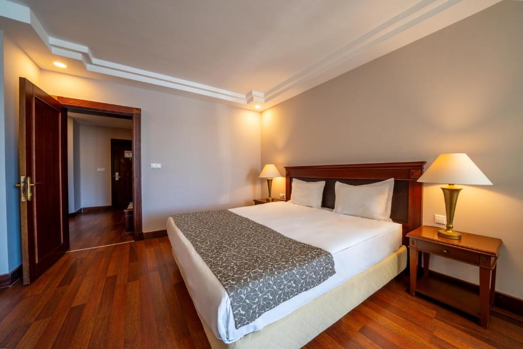 Bodrum Holiday Resort & Spa - 