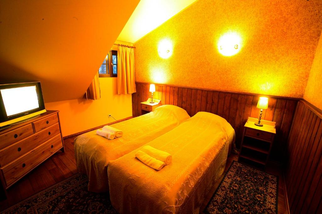 Postel nebo postele na pokoji v ubytování Viimsi manor guesthouse Birgitta