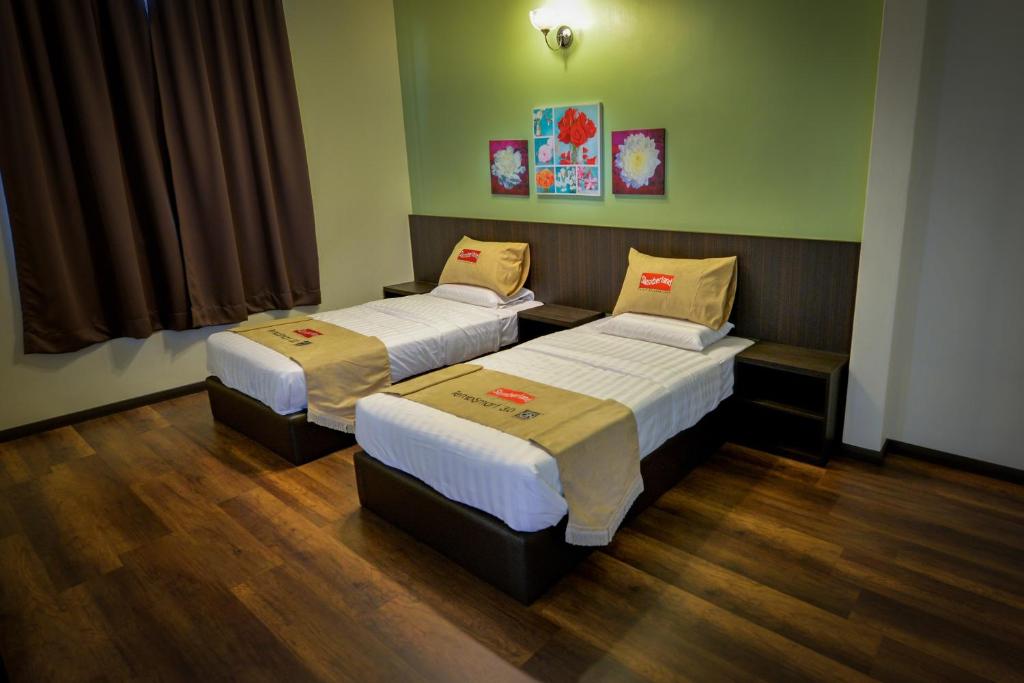 Palm City Villa - 