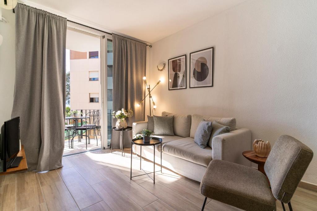 Best location in Malaga, just by the beach