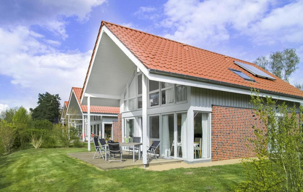 Το κτήριο όπου στεγάζεται  η παραθεριστική κατοικία