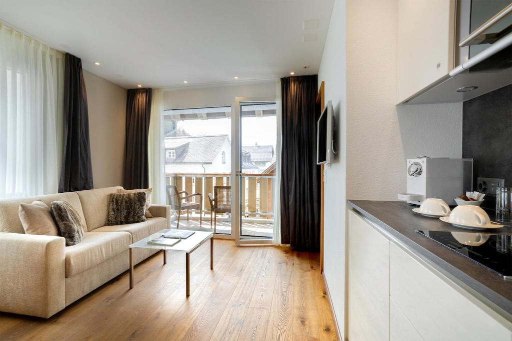 Posezení v ubytování Apartment Crown Andermatt-2