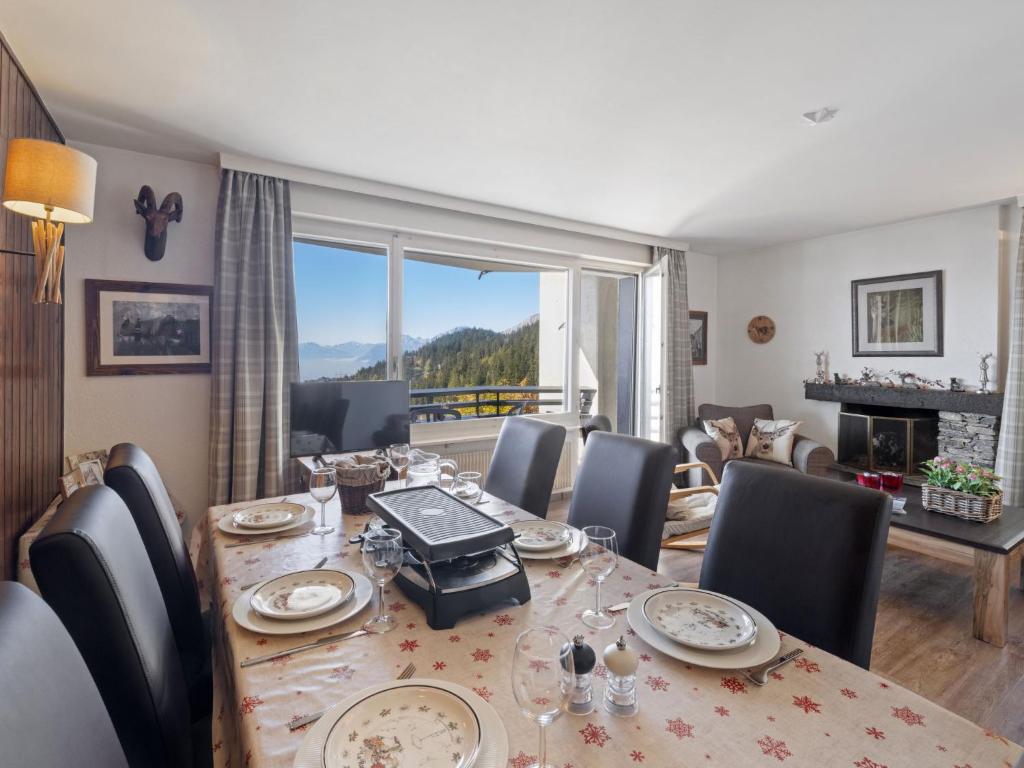 Nespecifikovaný výhled na hory nebo výhled na hory při pohledu z apartmánu