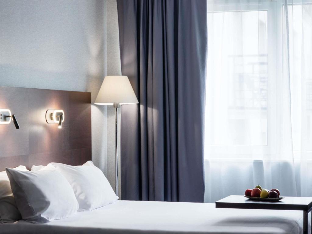 
Double Room with Queen Bed
