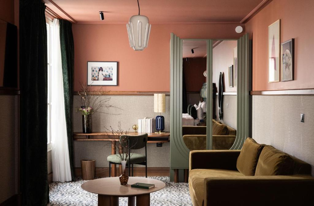 1.75 Paris La Trêve - 6