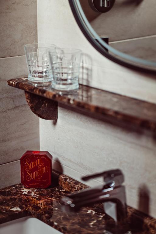 1.75 Paris La Trêve - 13