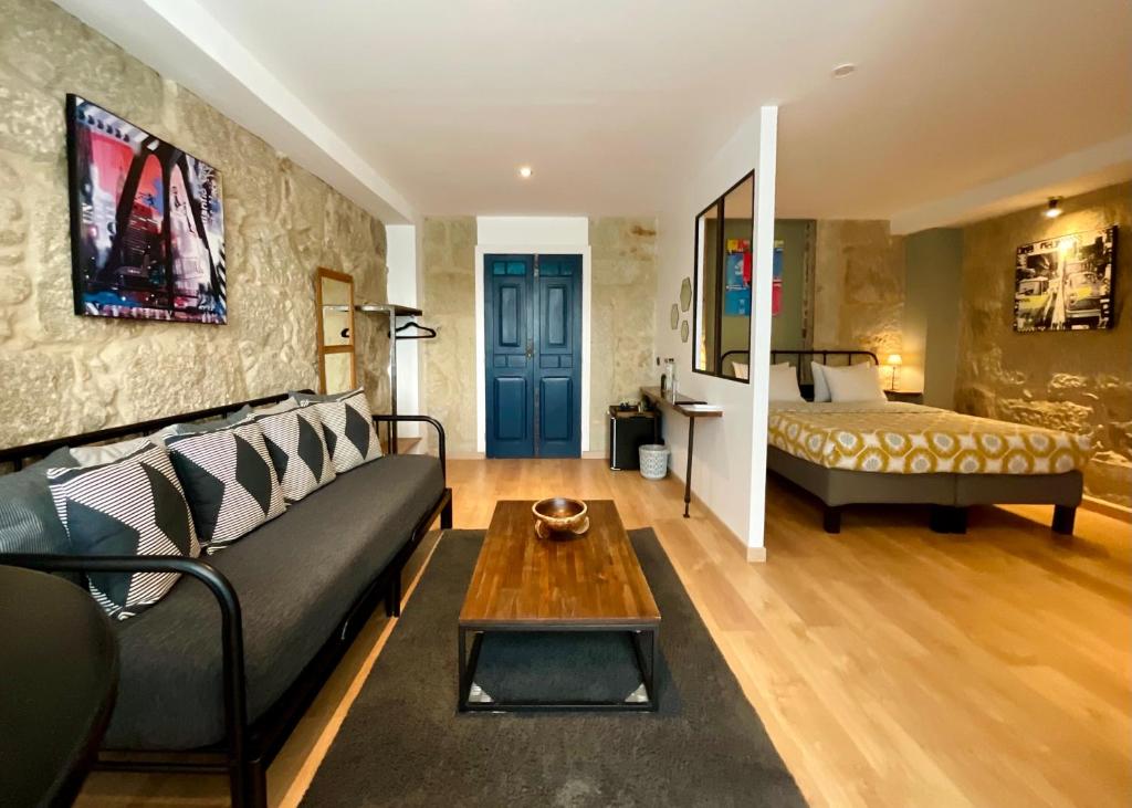 Boreal Porto Gaia - Patio & Pool - 2