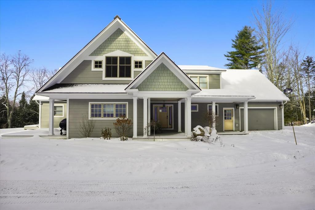 Το κτήριο όπου στεγάζεται  η παραθεριστική κατοικία