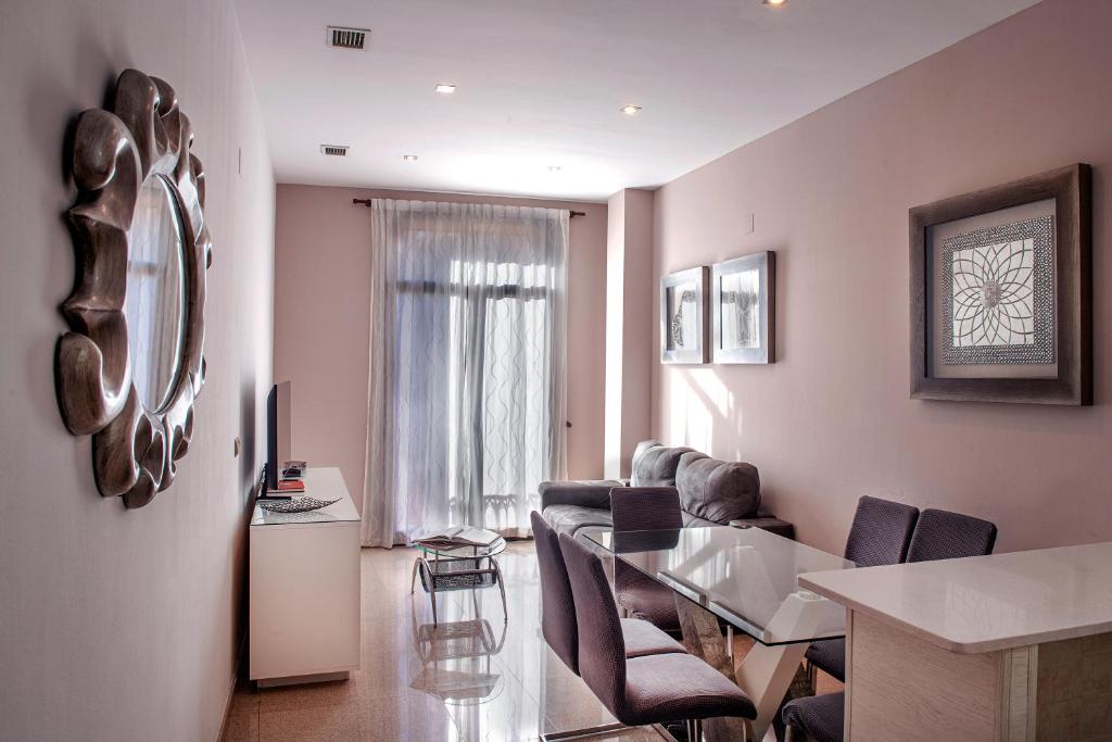 
Two-Bedroom Apartment with Balcony (6 Adultos)
