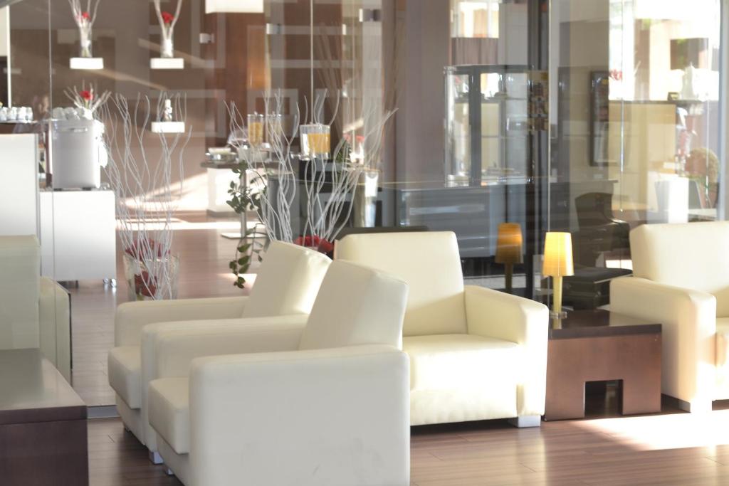 Aston Business Hotel ***