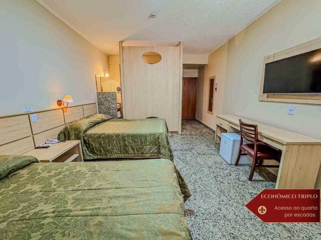 Hotel Castelo Nacional Inn Campos do Jordão - Economy Triple Room - Annex Building