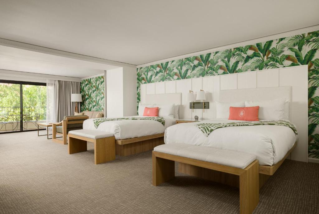 Tommy Bahama Miramonte Resort & Spa - 
