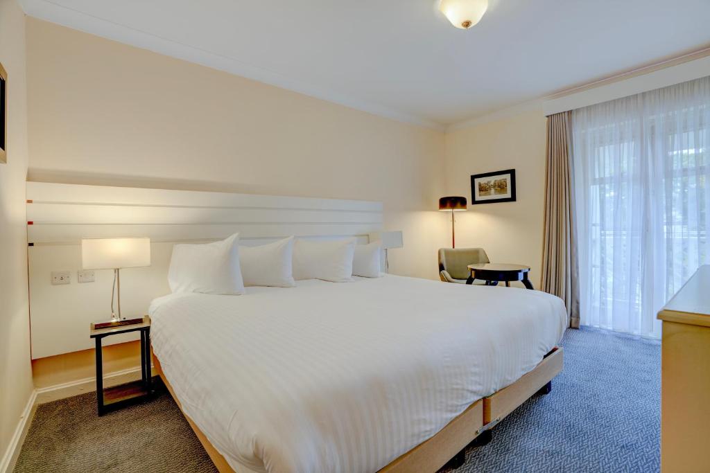 Mercure London Staines-upon-Thames Hotel - 