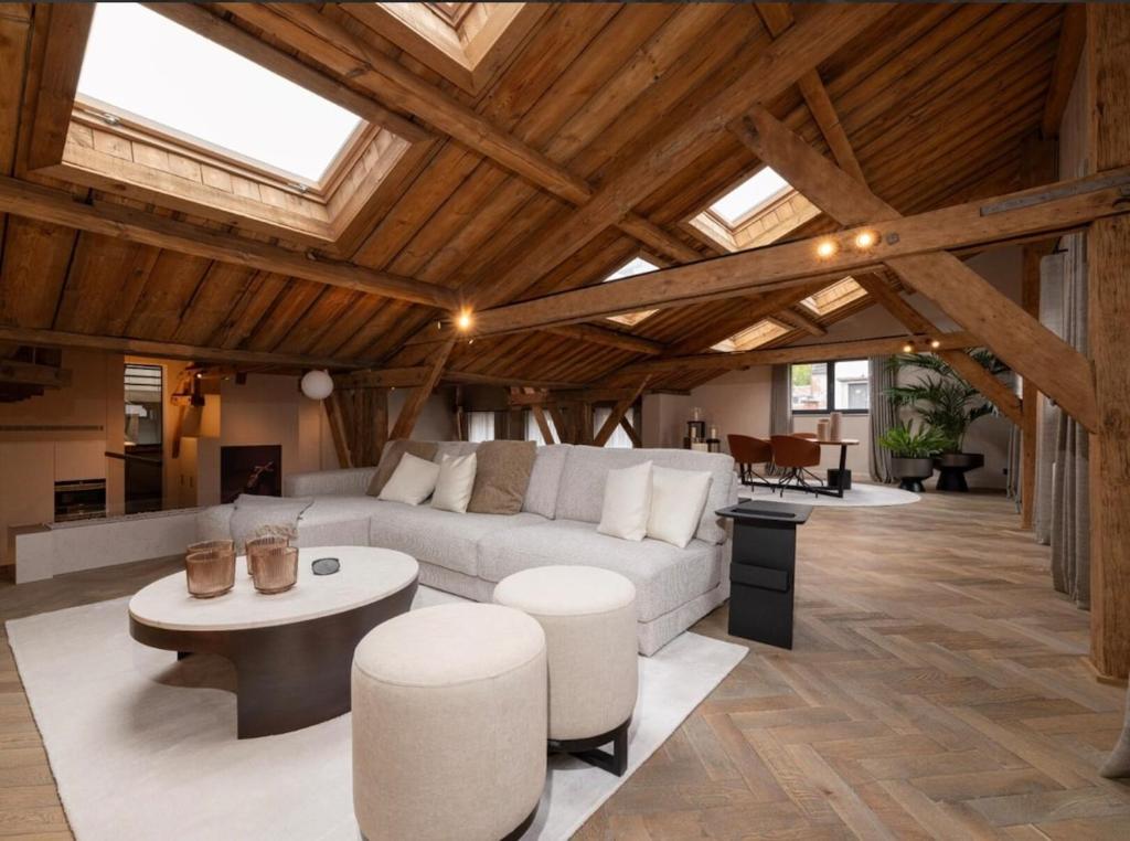 Luxury Penthouse Roof Warranty Reference: Luxury Designer Penthouse With Roof Terrace Amberes Precios