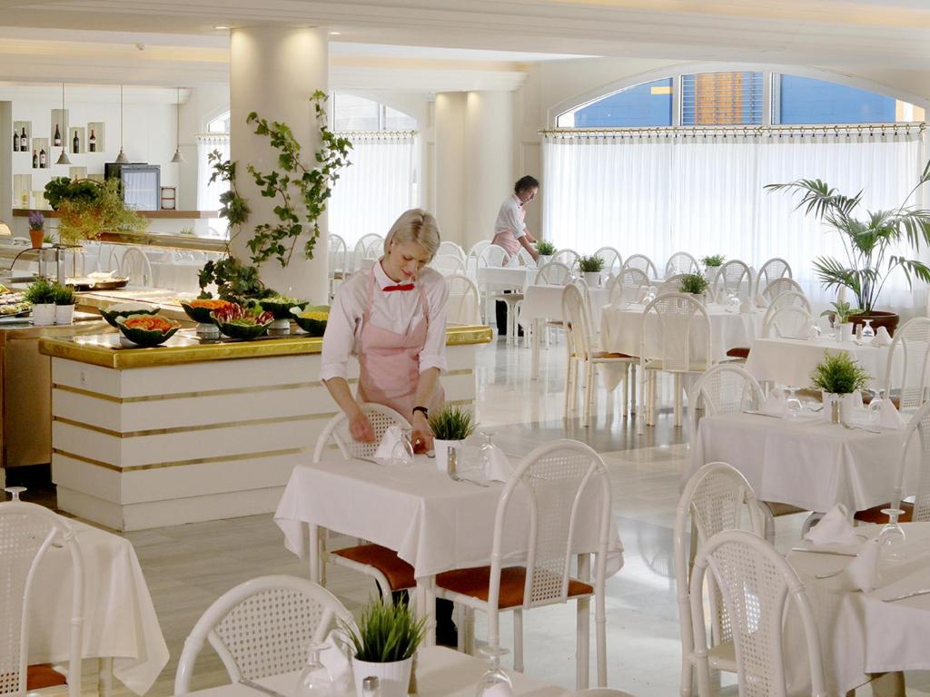 Augusta Club & Spa - Adults Only, Lloret de Mar - Harga ...