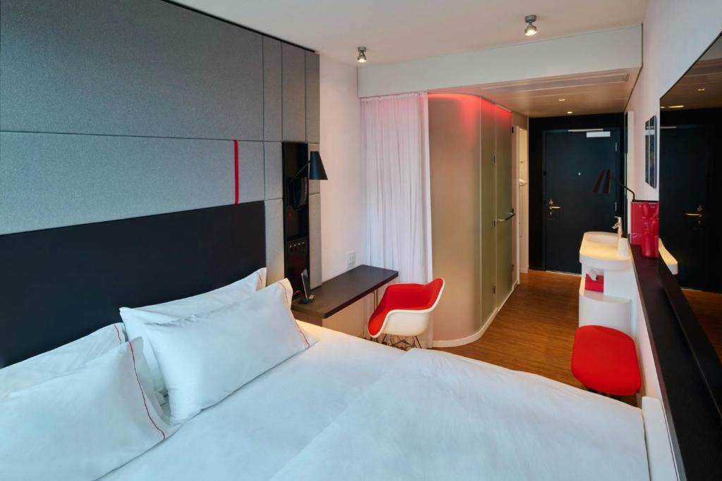 citizenM Miami South Beach photo