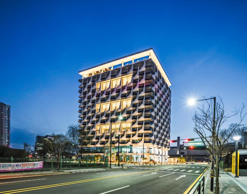 Το κτήριο όπου στεγάζεται  το ξενοδοχείο