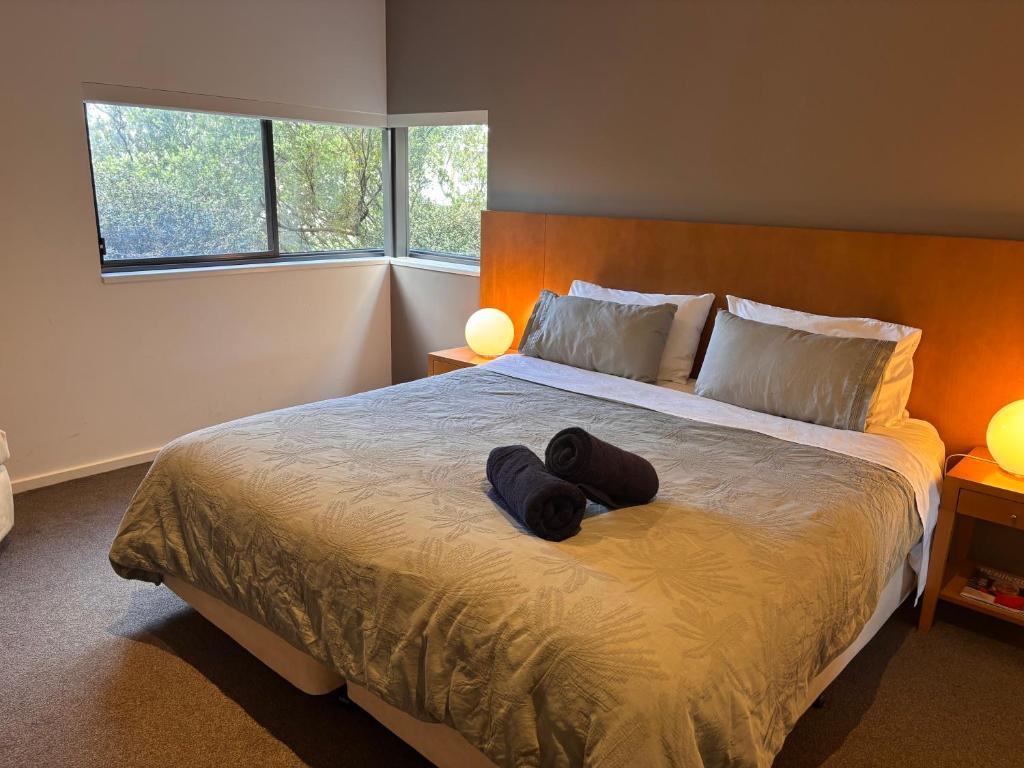 Postel nebo postele na pokoji v ubytování Resort Living with Pool, Golf, Bar and Dining