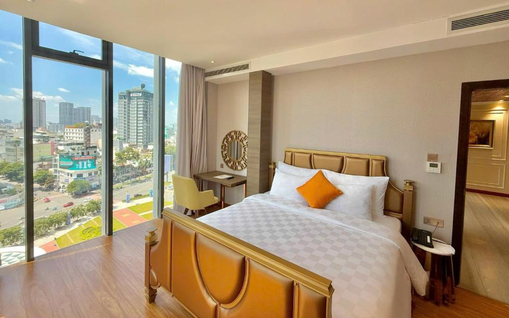 Signature Suite Two-Bedroom City View - Free Minibar & Afternoon Tea