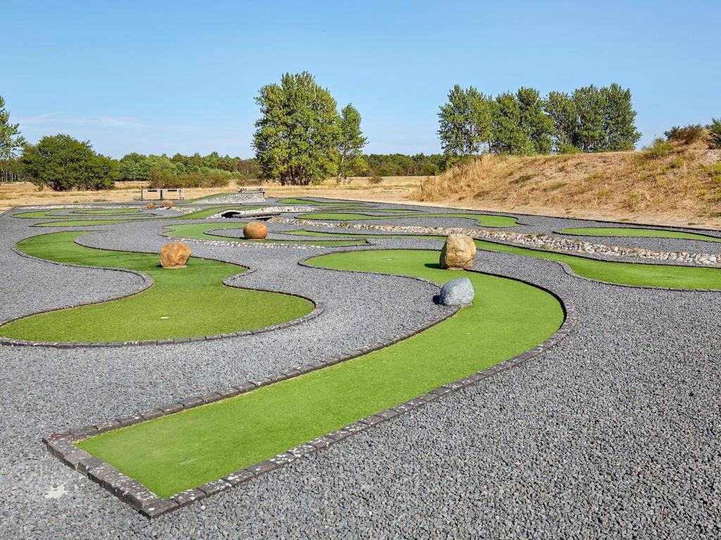 Zahrada ubytování Holiday home on a holiday park in Ebeltoft