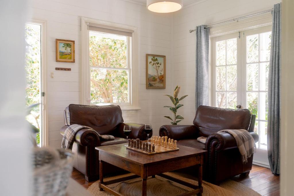 Posezení v ubytování Lumsden Cottage Dolls House