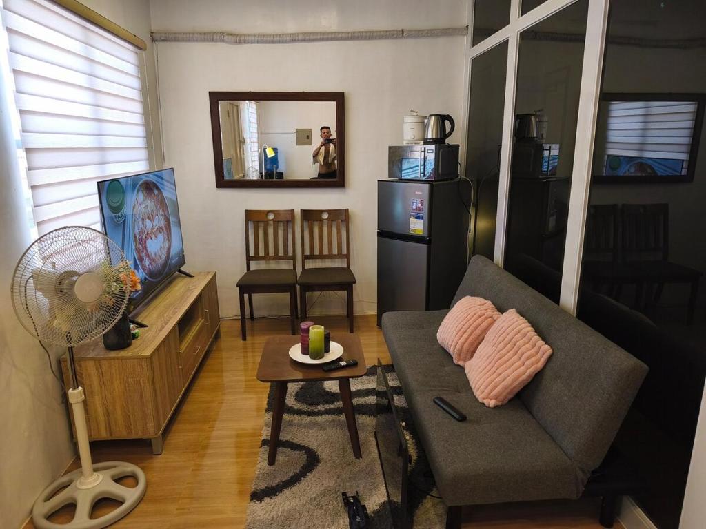 Μια τηλεόραση ή/και κέντρο ψυχαγωγίας στο Dan's Private Cabin