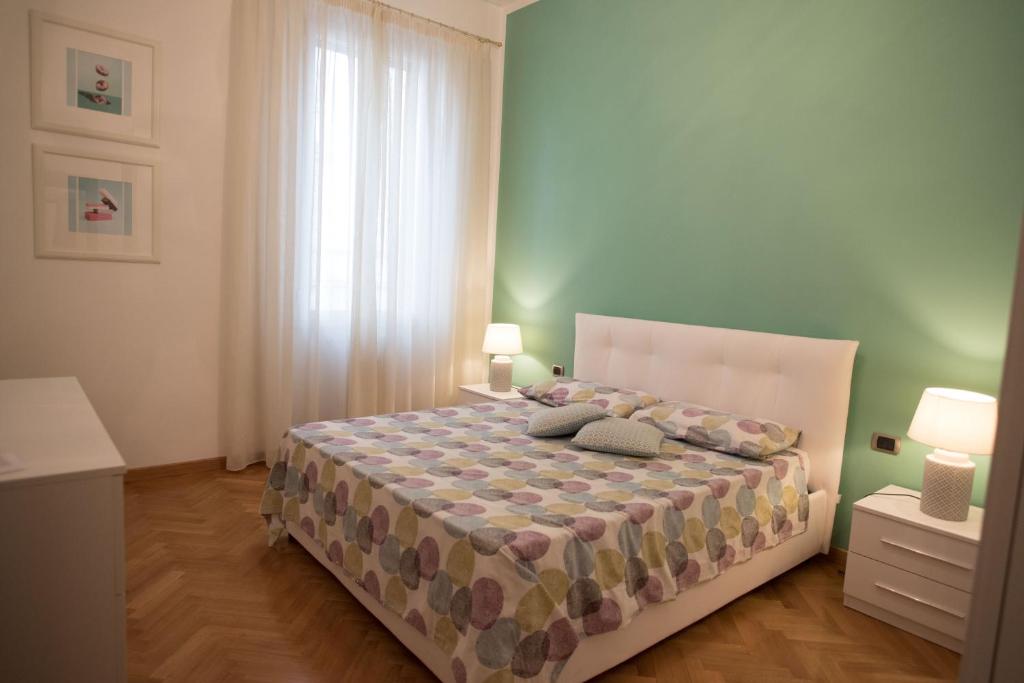A bed or beds in a room at Maison Étoile