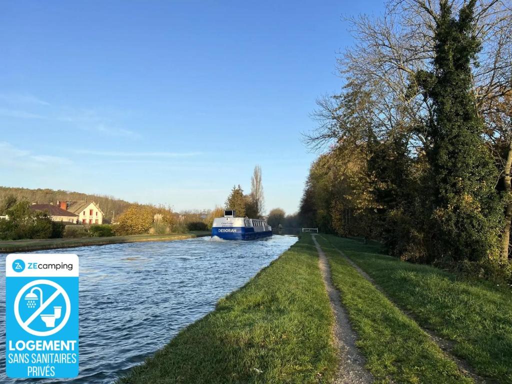 Příroda nedaleko kempu