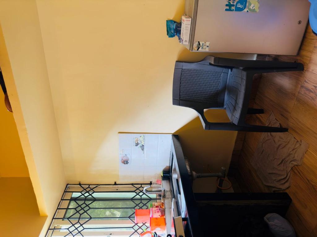 peppy Beach Inn Goa的厨房或小厨房